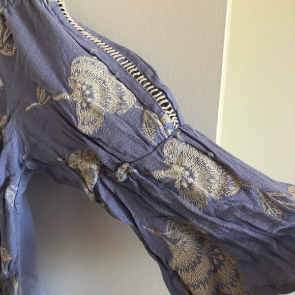 Embroidered top - Picture 2 of 4